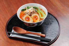 人気商品❗️濃厚胡麻担々麺‼️　　　　　　　　　　　　　　　