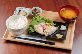 ✨数量限定✨真鯛のカマ塩焼き定食