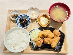 和匠仕込み👨‍🍳鶏のから揚げ定食