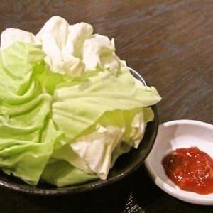 「辛みそキャベツ」（４５０円）