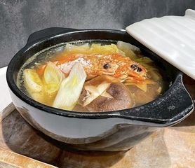 出汁香る海鮮鍋🦐