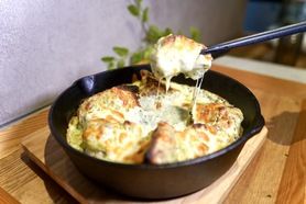🌿バジル弾ける！熱々ジェノベーゼととろ〜りチーズのパングラタン🍞