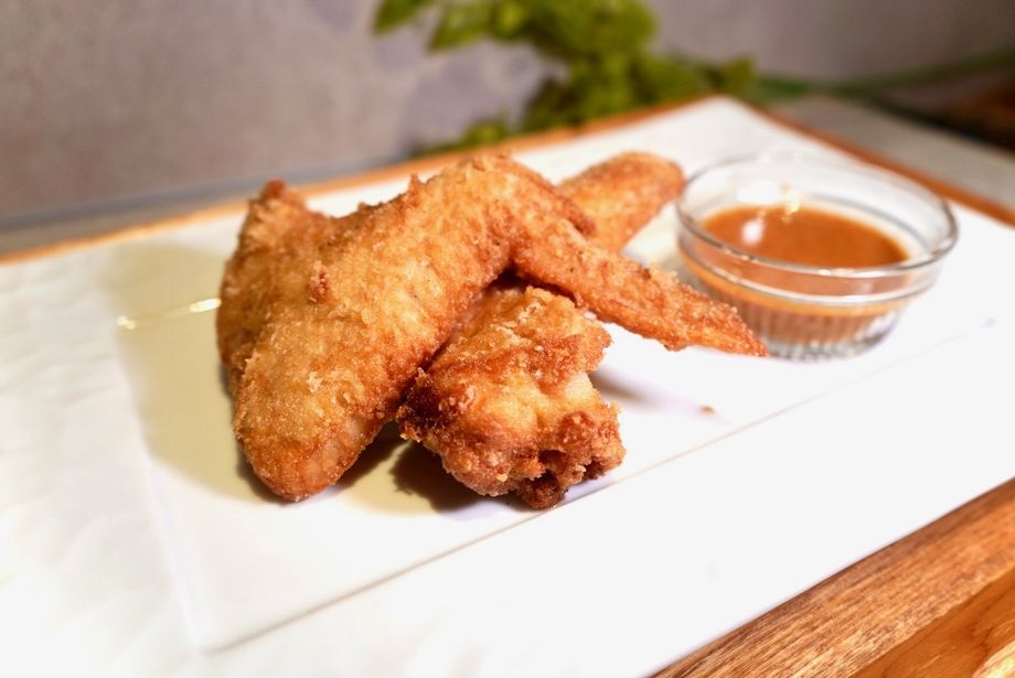 旨辛ペペロン・チキン一本揚げ(写真は2本です)