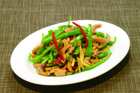 青椒肉絲(チンジャオロースー）
