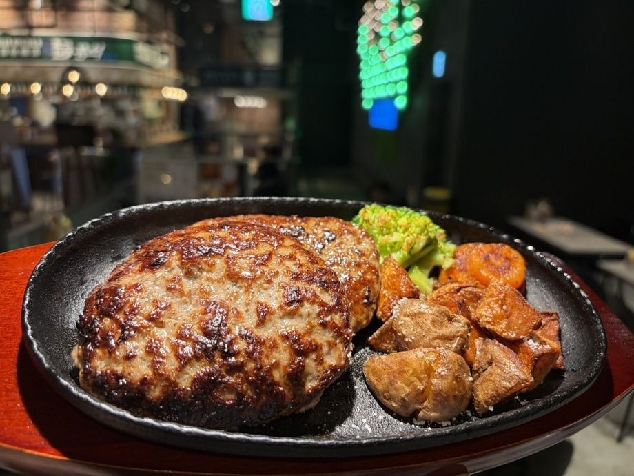 ゆうてハンバーグ220g