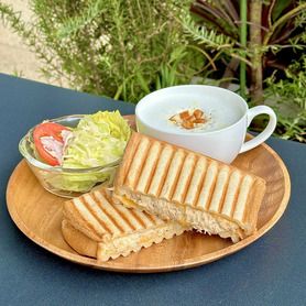 ツナチーズメルトホットサンドセット