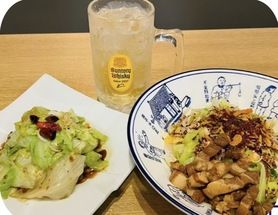 晩酌Cセット（ドリンク・ヨウポー麺・香味レタス）