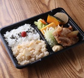 豚のスタミナ焼肉弁当（白米と筍ご飯 合盛り）