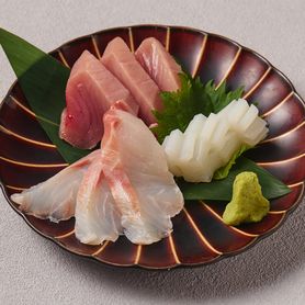 おさしみ三品盛り