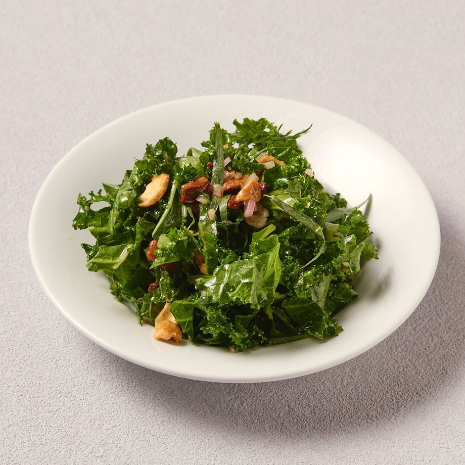 ケールとカシューナッツのハーブサラダ