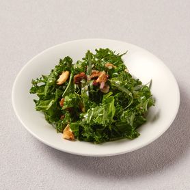 ケールとカシューナッツのハーブサラダ