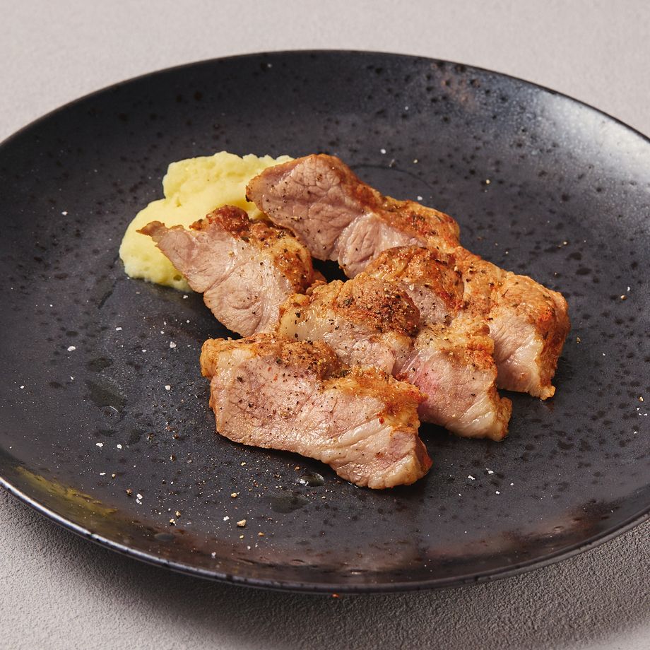 きりしま黒豚肩ロース肉のロースト