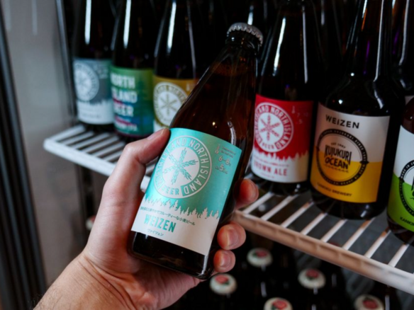 BRISK STAND  ハンバーガー注文者限定　クラフトビール 100円引