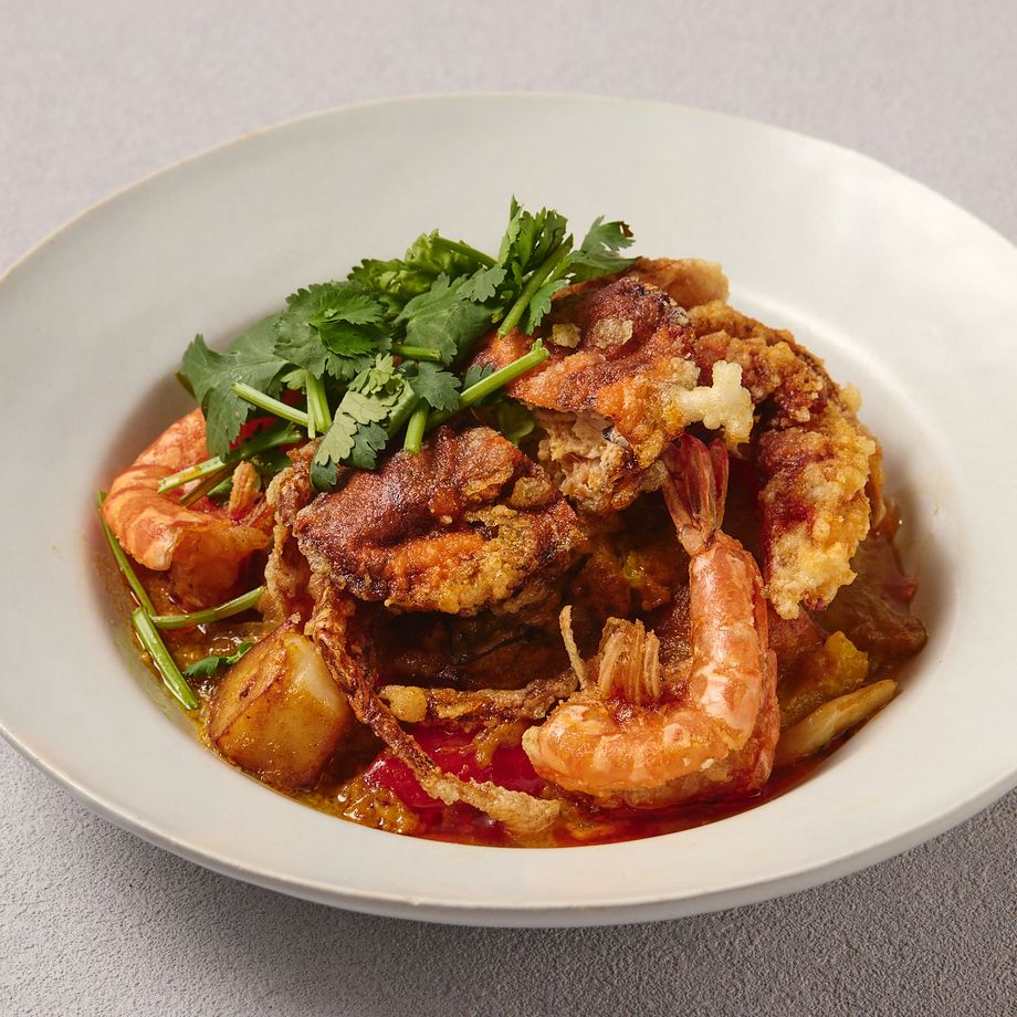 カニとエビのふわふわ卵のプーパッポンカレー