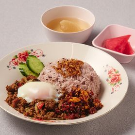 熟レ鶏のガパオライス