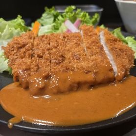 洋食屋のポークカツレツ〜デミグラスソース風〜(サラダ、スープ、ライス)