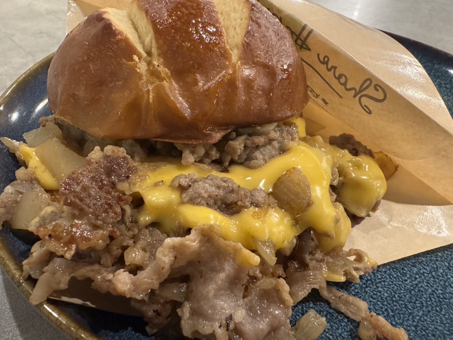 🉐新フィレーチーズバーガー🍔