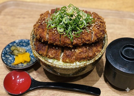 ダブルソースかつ丼(お味噌汁付き)