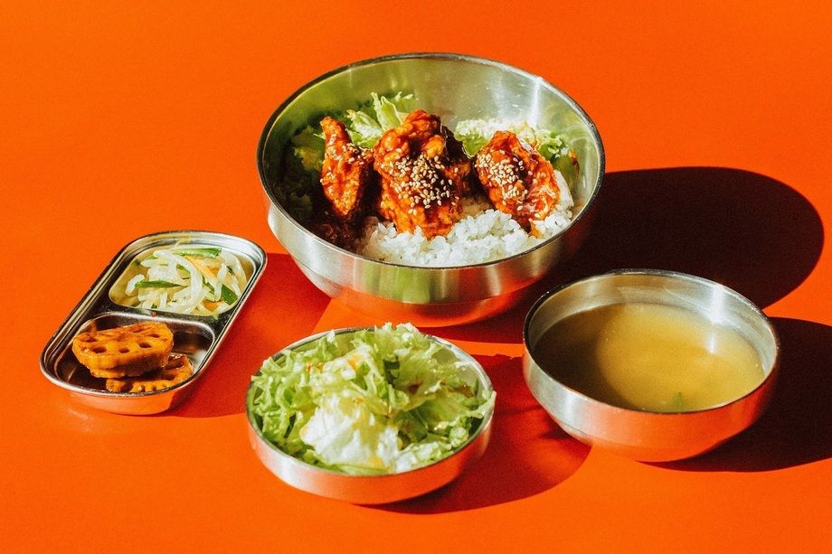 ヤンニョムチキン丼定食