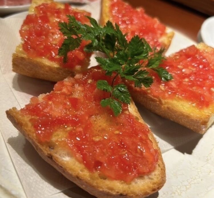 パン・コン・トマテ