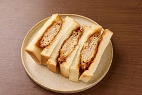 ヤンニョム鶏カツサンド