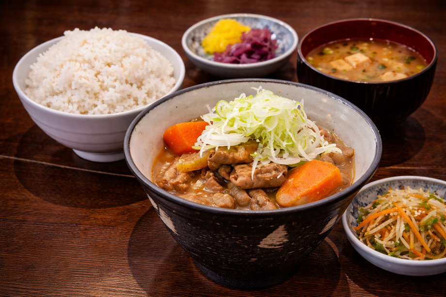 もつ煮定食（1,300）