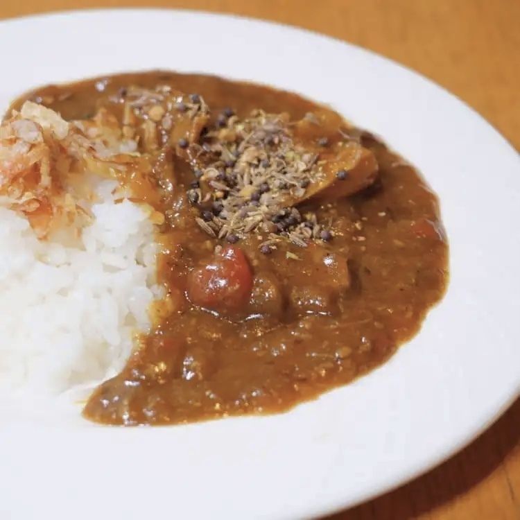 スパイス牛すじカレー