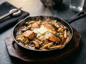 鉄板！鮭のちゃんちゃん焼き