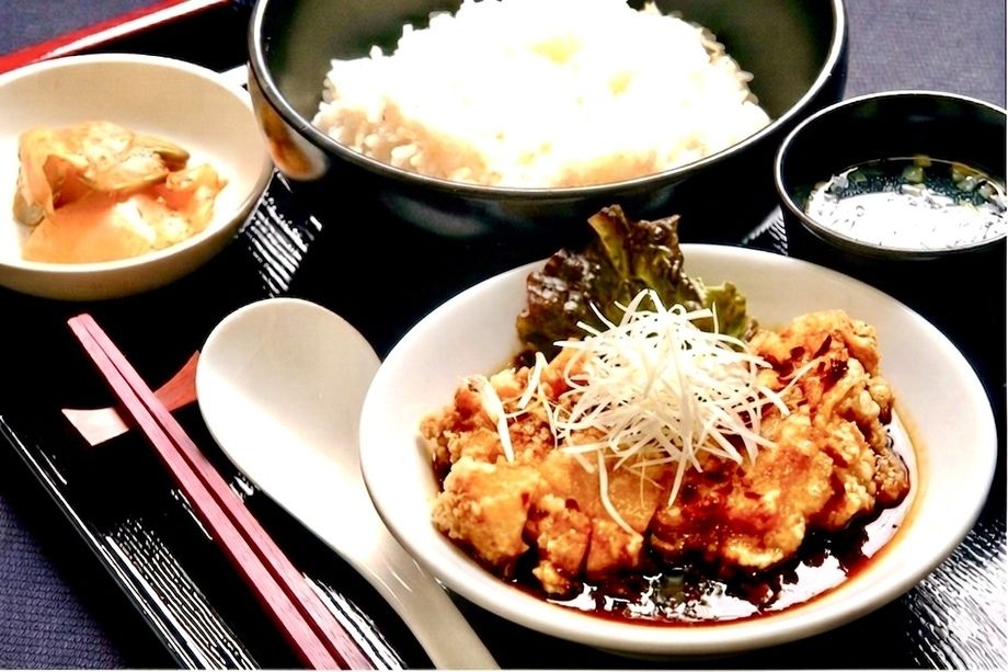 油淋鳥（ユーリンチー）定食（1380）