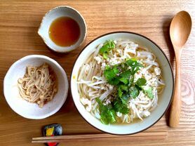 フォー　お米の麺の汁そば