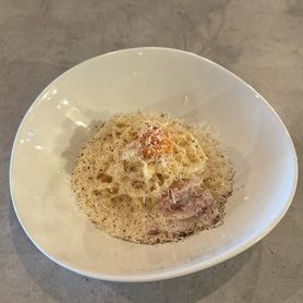 3種のチーズとベーコンのカルボナーラ　￼ 