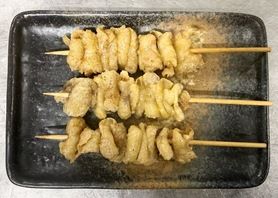 鶏皮串揚げ（１本）