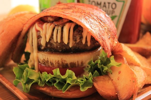 ベーコン・クアトロチーズ 