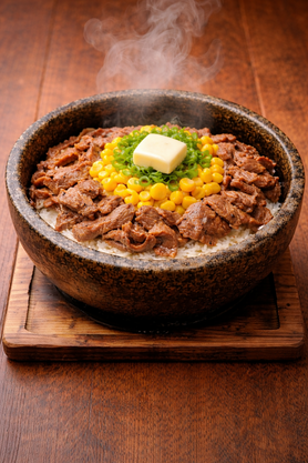 ビーフペッパー石焼き丼(スープ付き)