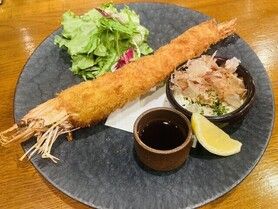 大きな1本エビフライ