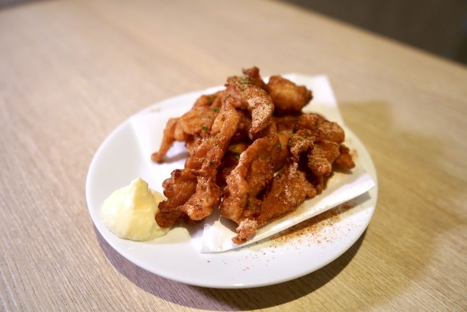 スパイシー！肉付き軟骨のペペロン揚げ