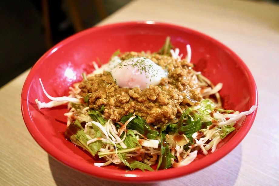 ✨限定ランチセット✨ 温玉とろけるスパイシーキーマカレー　大葉ジェノベーゼトマトまぜそば ✨
