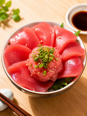 マグロとネギトロ丼