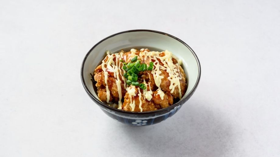 本気(まじ)で唐揚げ丼