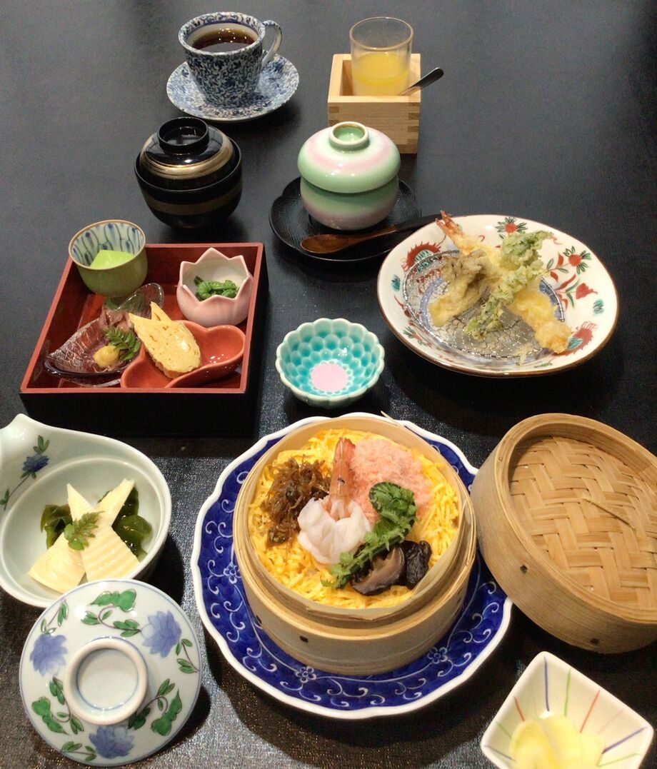 平日限定メニュー　　たつみランチ（花）（１，７００円＋税　　1,870円）