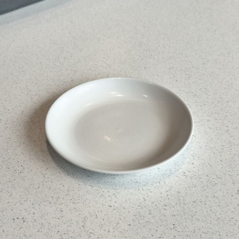 お取り皿（平皿 or 深皿）
