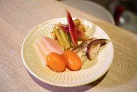 レモンビネガーで漬けた日替わりピクルス🥒
