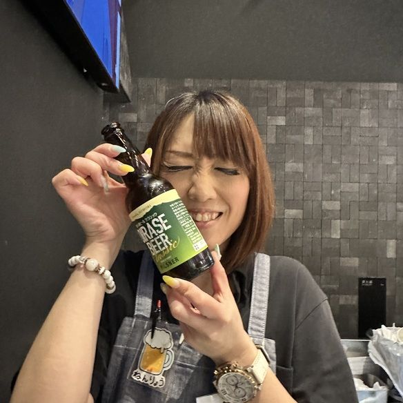 スタッフに奢ります🍺(¥1,000税抜）