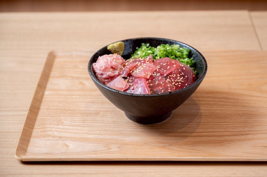 まぐろ鉄火丼