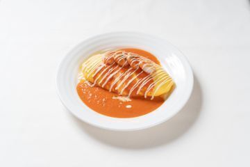 海老とマヨネーズのトマトソースオムライス
