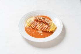 海老とマヨネーズのトマトソースオムライス