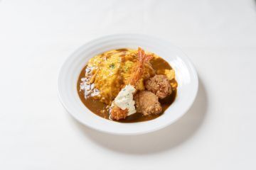 鶏竜田＆海老フライの半熟オムライス　(ソースが選べます)