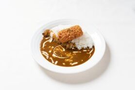 とろけるチーズとグラタンクリームコロッケのカレー