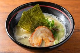 超限定！！幻の焼きあごだし豚骨白湯ラーメン