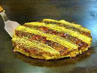 トラ玉（阪神ファン必食！カレー味＋ソーセージ/チーズ）（８３０円）